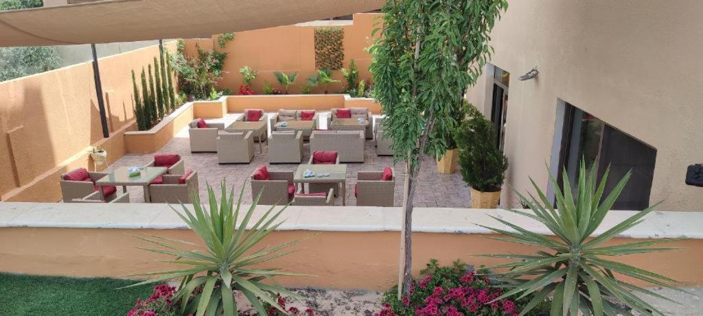 Black Iris Hotel II Madaba Exterior foto