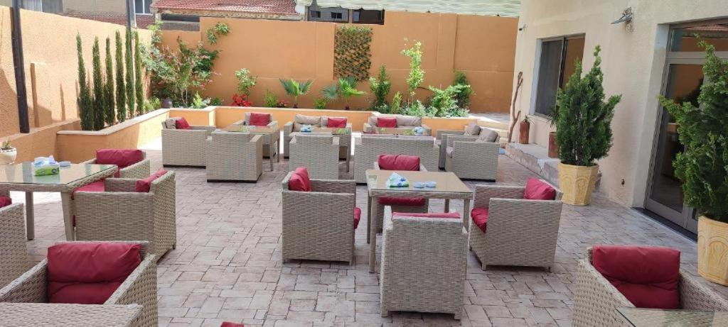 Black Iris Hotel II Madaba Exterior foto