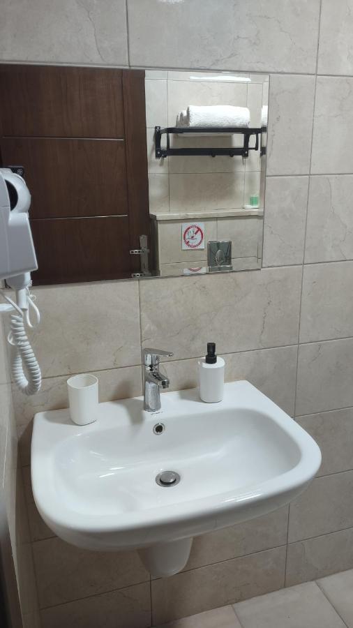 Black Iris Hotel II Madaba Exterior foto